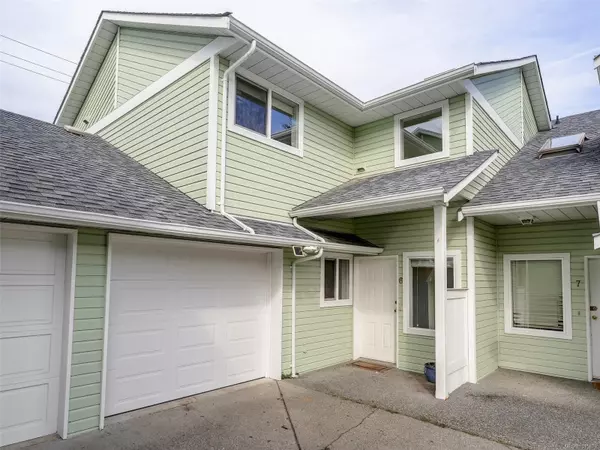 1441 Hillside Ave #6, Victoria, BC V8T 2B9