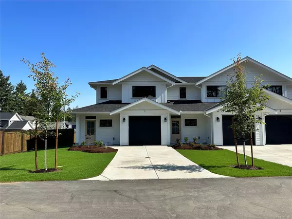 2580 Brookfield Dr #201, Courtenay, BC V9N 0J8