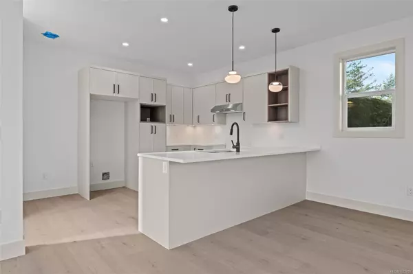 Colwood, BC V9C 0H2,571 Bezanton Way #1