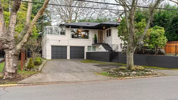 2360 Cranmore Rd, Oak Bay, BC V8V 3K8