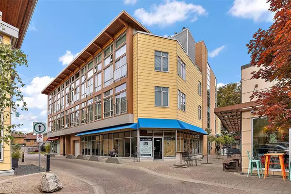 Victoria, BC V8V 3X3,240 Cook St #211