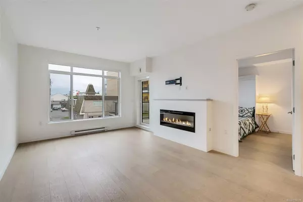 Sidney, BC V8L 2Z8,9775 Fourth St #302