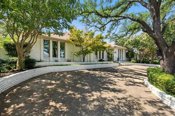 Dallas, TX 75243,9518 Windy Knoll Drive