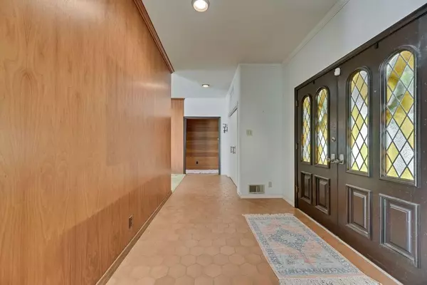 Bowie, TX 76230,901 Spears Street