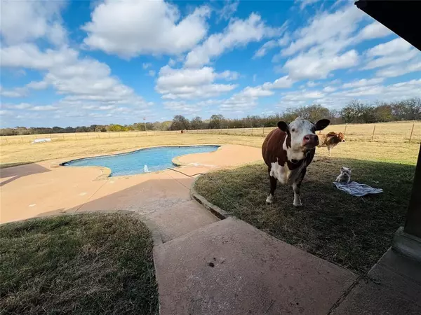 Campbell, TX 75422,5314 County Road 3204