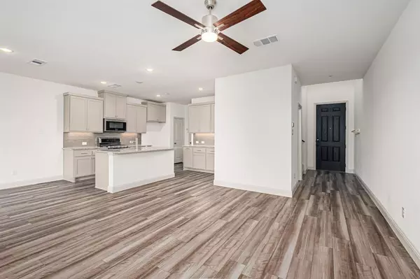 Allen, TX 75013,988 Emil Place