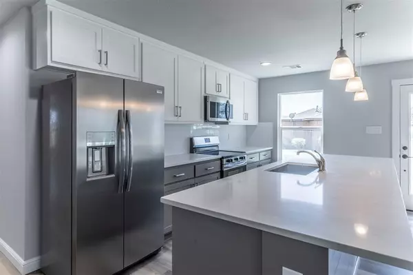 Waxahachie, TX 75165,220 Patrick Street