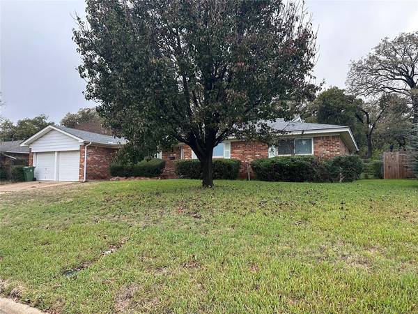 Hurst, TX 76054,532 Plainview Drive