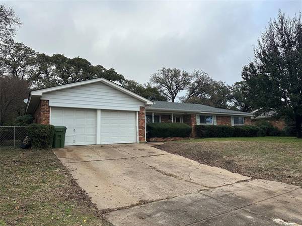 Hurst, TX 76054,532 Plainview Drive