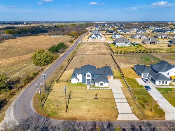 212 W Cottage Hill Parkway, Weston, TX 75009