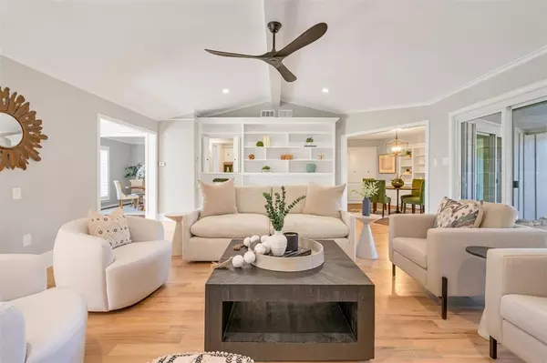 Dallas, TX 75214,6129 Glennox Lane