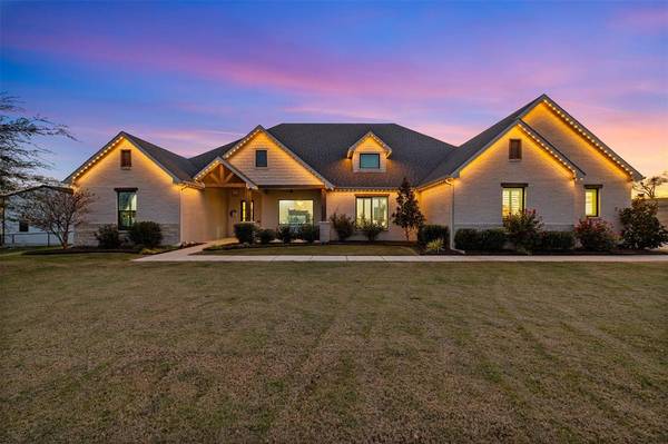 204 Swift Drive, Aledo, TX 76008