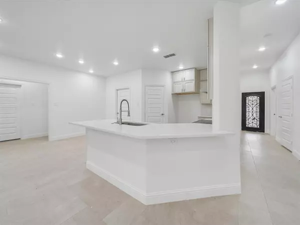 Mesquite, TX 75149,706 Cedar Drive