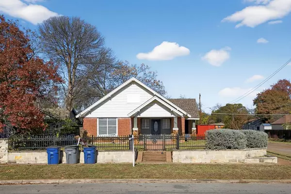 Dallas, TX 75211,2703 Gladstone Drive