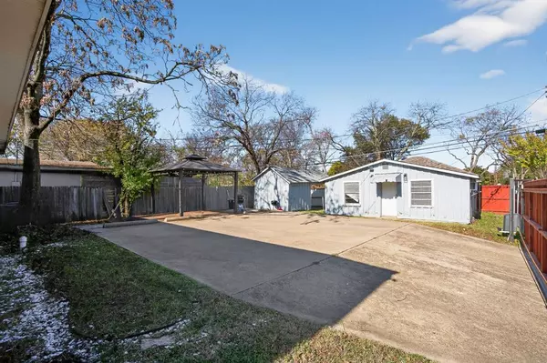 Dallas, TX 75211,2703 Gladstone Drive