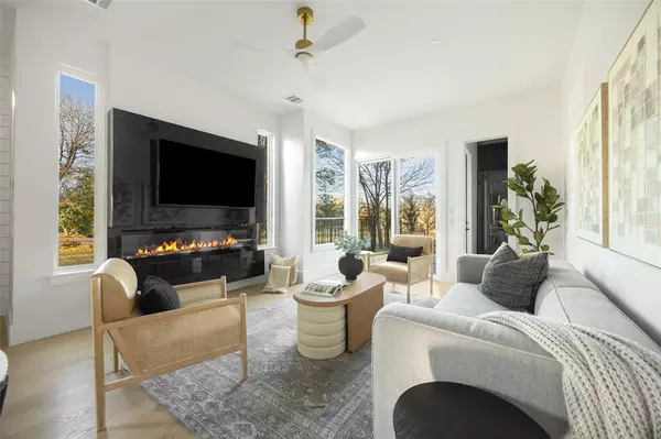 Dallas, TX 75218,10316 Bel Aire Drive