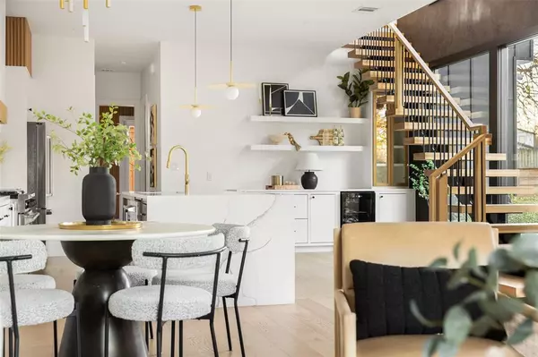 Dallas, TX 75218,10316 Bel Aire Drive