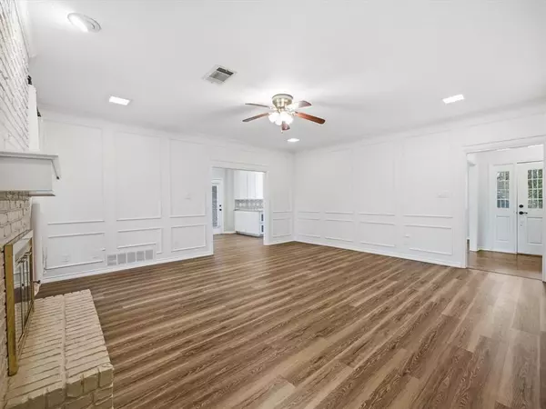 Arlington, TX 76017,2004 Misty Creek Drive