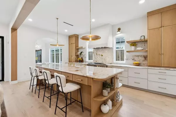 Dallas, TX 75206,2026 Euclid Avenue