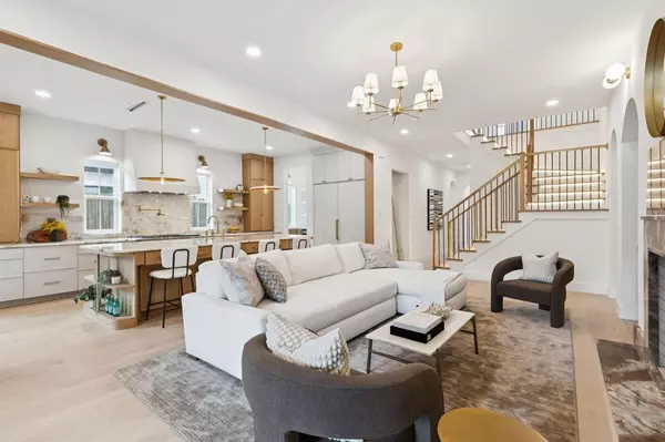 Dallas, TX 75206,2026 Euclid Avenue