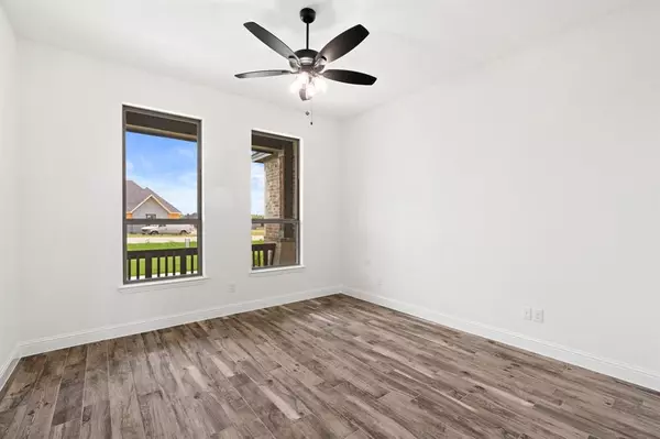 Waxahachie, TX 75167,460 Solo Ridge Drive