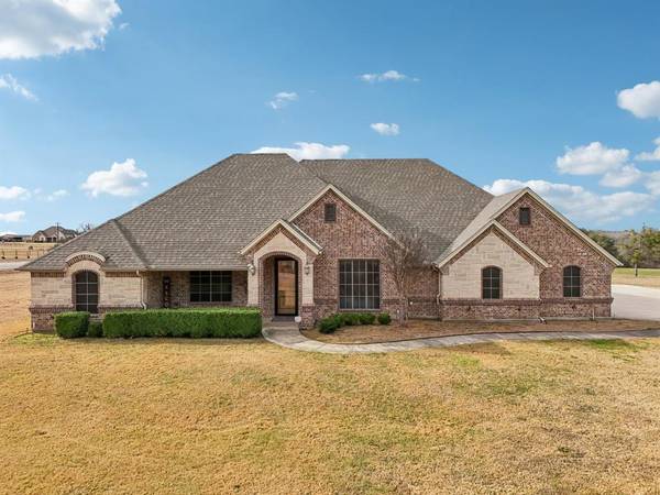 101 Maral Lane, Azle, TX 76020