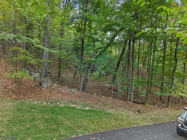 West Milford Twp., NJ 07480,0 Stonehedge Way