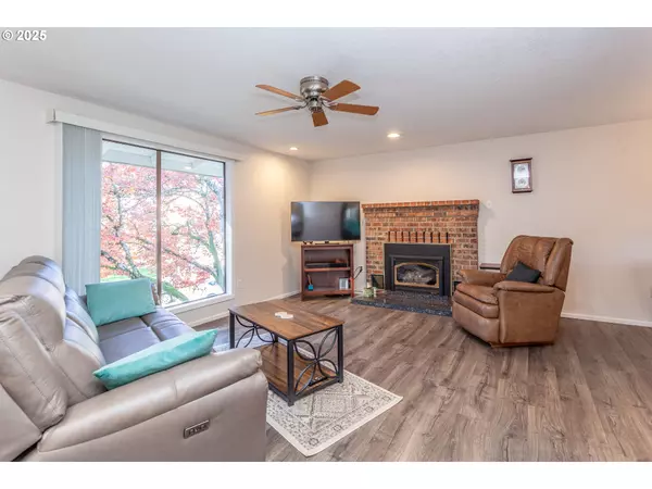 Tualatin, OR 97062,10054 SW ERIE CT