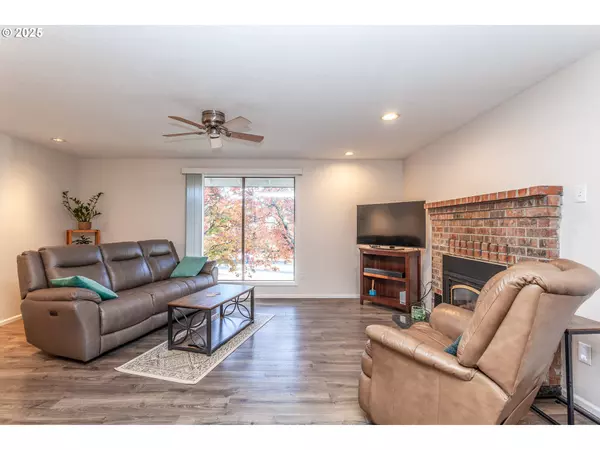 Tualatin, OR 97062,10054 SW ERIE CT