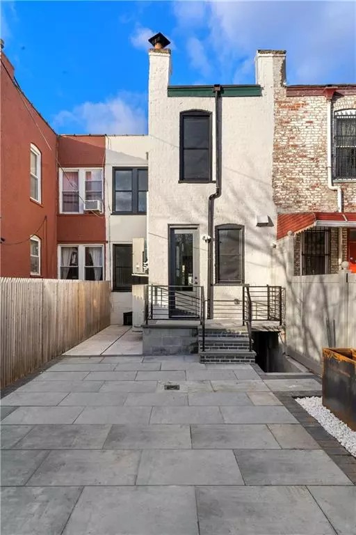Brooklyn, NY 11226,2236 Vanderveer PL