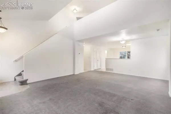 Colorado Springs, CO 80923,6226 Scottsbluff DR