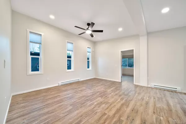 Chemainus, BC V0R 1K4,3499 Henry Rd #104