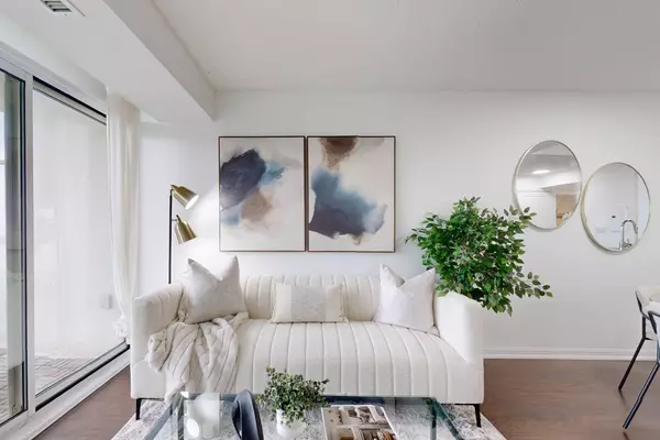 Toronto C01, ON M6K 3R8,125 Western Battery RD #2113