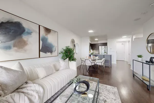 Toronto C01, ON M6K 3R8,125 Western Battery RD #2113