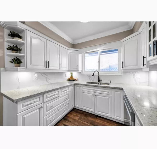 Whitby, ON L1N 2C7,109 Thickson RD S