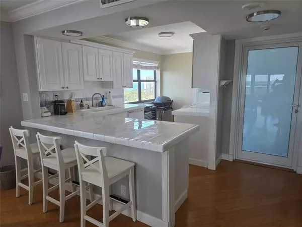 Pompano Beach, FL 33062,1401 N Riverside Dr #1007