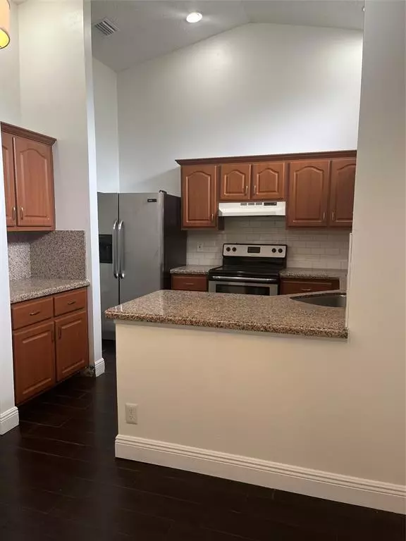 Sunrise, FL 33326,581 Lakeside Cir