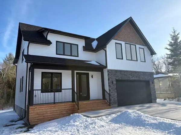 Wasaga Beach, ON L9Z 2P8,118 Valerie CRES