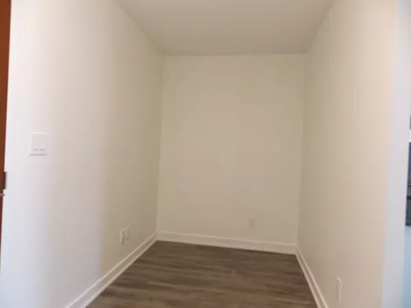 Toronto W04, ON M6A 2P3,160 Flemington RD #808