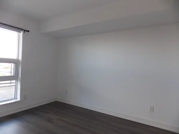 Toronto W04, ON M6A 2P3,160 Flemington RD #808