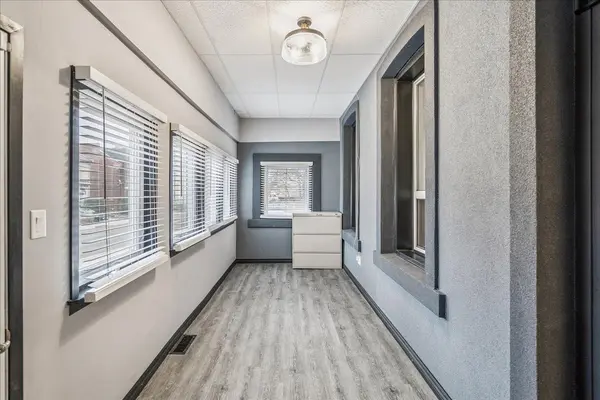 Hamilton, ON L8R 1P1,183 Market ST