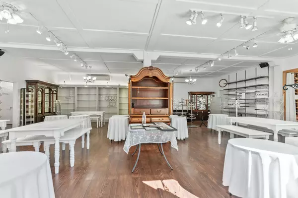 Grey Highlands, ON N0C 1C0,115 Wellington ST