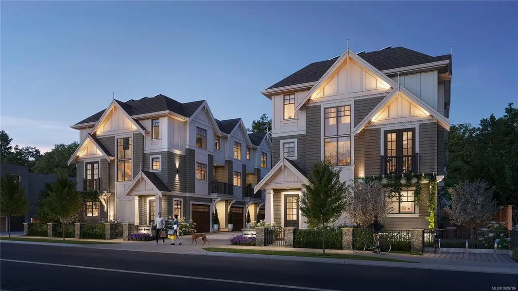 1520 Foul Bay Rd #1, Victoria, BC V8R 4Z9