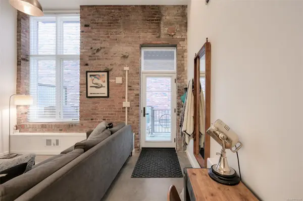 Victoria, BC V8W 1N6,534 Pandora Ave #103