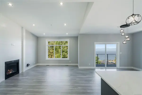 Nanaimo, BC V9T 5W2,124 Hawk Point Rd