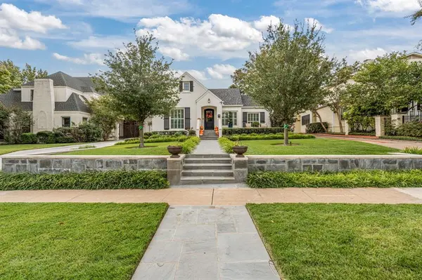 Fort Worth, TX 76107,3913 Hamilton Avenue