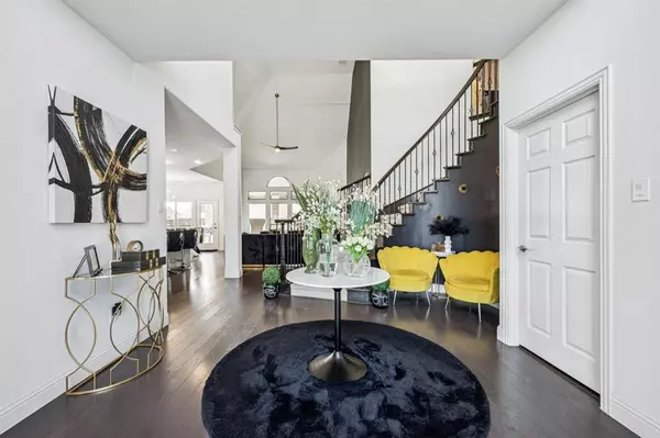 518 Valley Drive, Midlothian, TX 76065