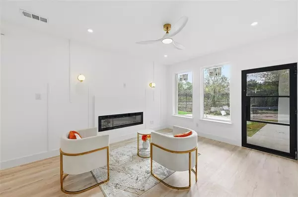 Dallas, TX 75215,2719 Starks Avenue