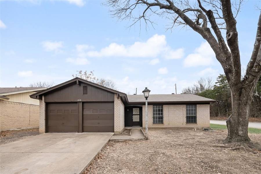 1319 Saturn Drive, Cedar Hill, TX 75104