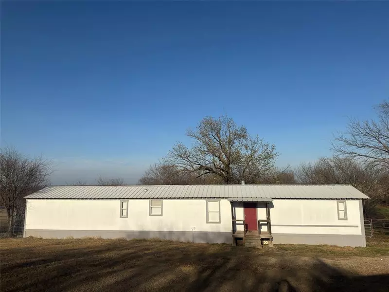 1700 Karas Lane, Sanger, TX 76266